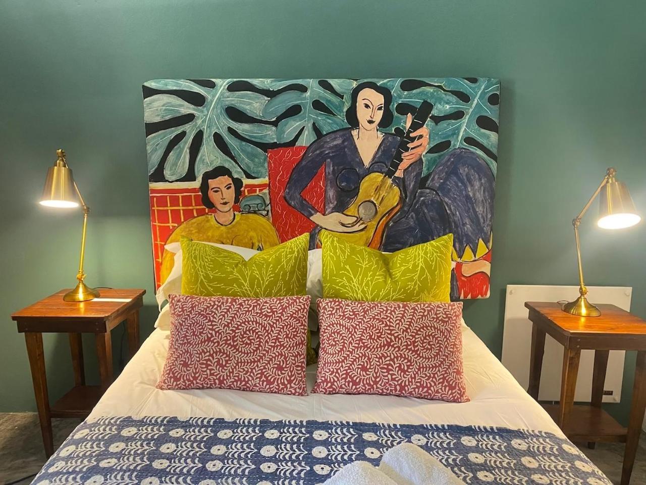 קניסנה The Riverdeck Accommodation And Backpackers מראה חיצוני תמונה