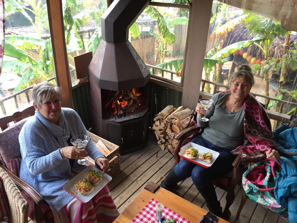 קניסנה The Riverdeck Accommodation And Backpackers מראה חיצוני תמונה
